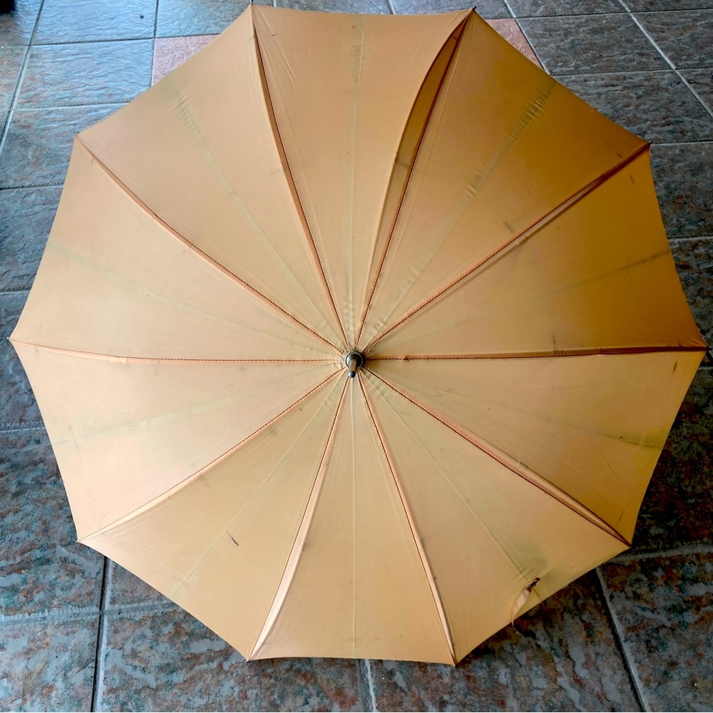 ‼️SOLD‼️Vintage 1940’s Umbrella